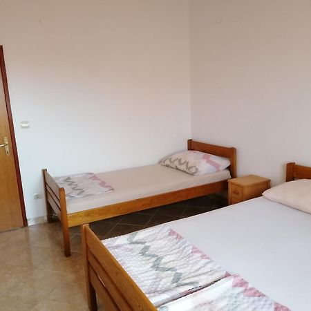 Apartments Villa Venera Ražanac المظهر الخارجي الصورة
