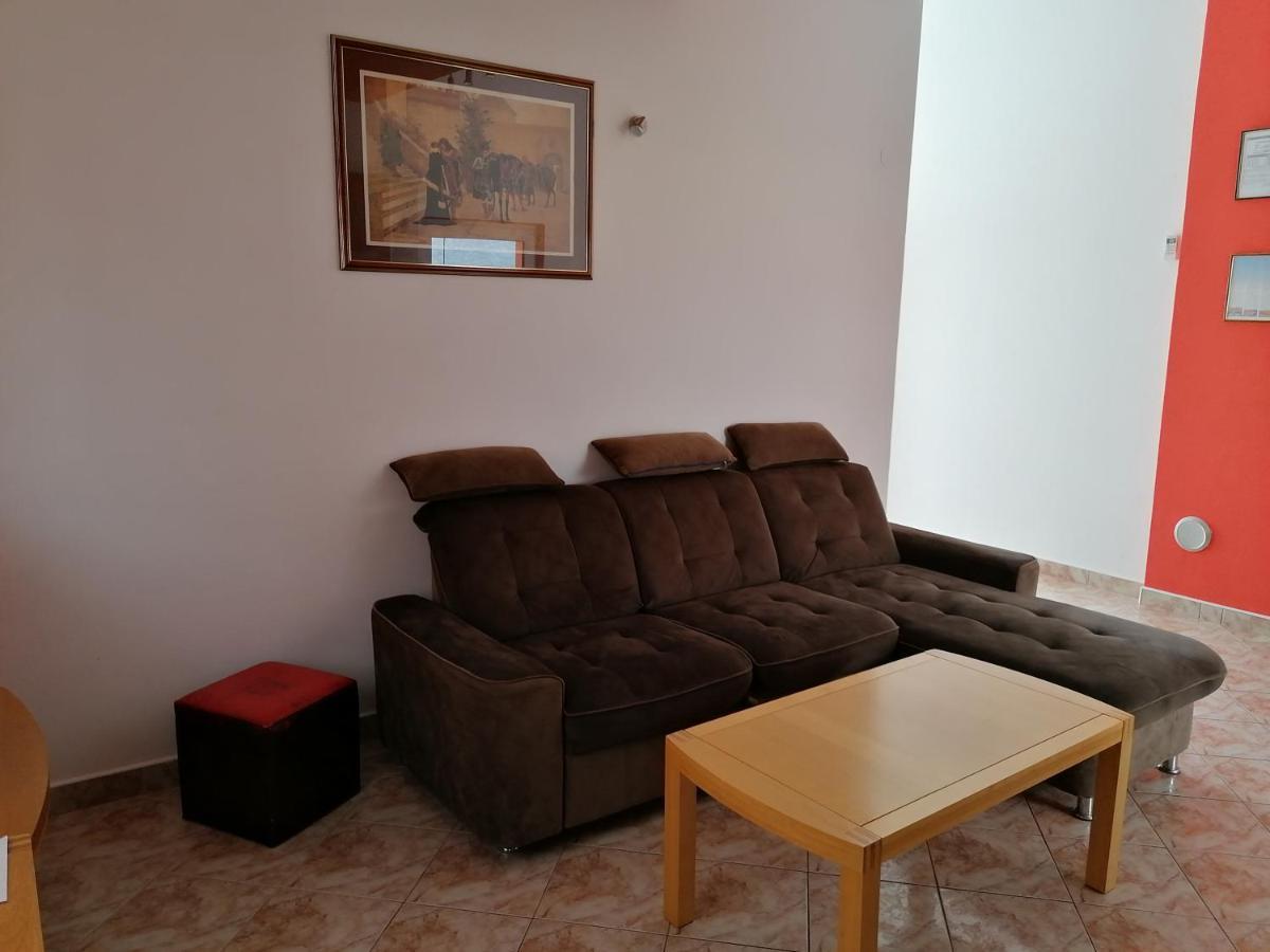 Apartments Villa Venera Ražanac المظهر الخارجي الصورة