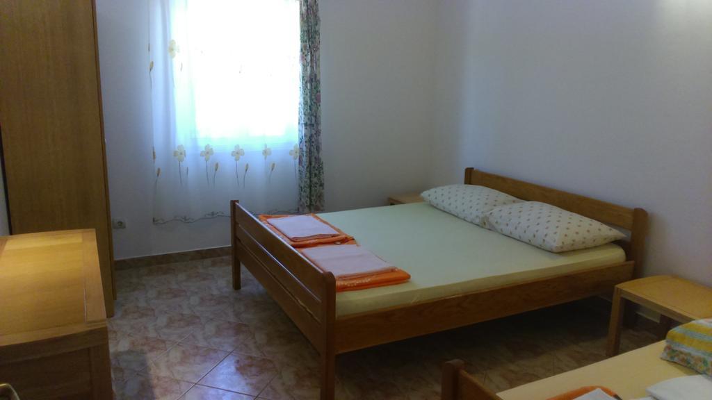 Apartments Villa Venera Ražanac المظهر الخارجي الصورة